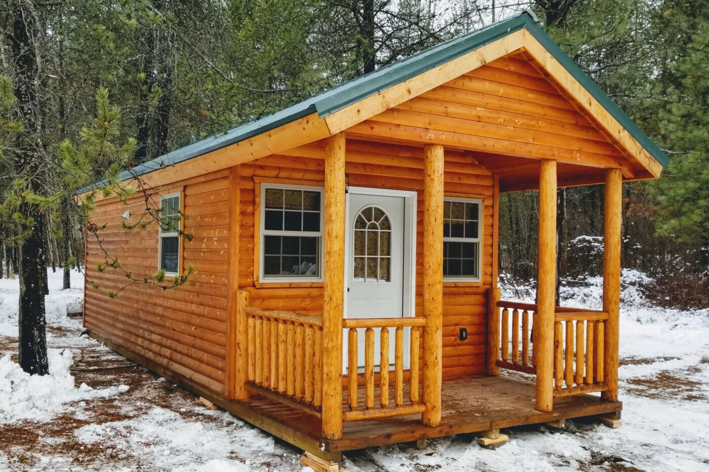 cabins in hayden id